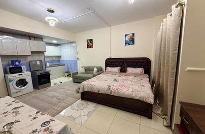 Apartment - Studio - 1 Bathroom for rent in Al Qulaya'ah - Al Sharq - Sharjah