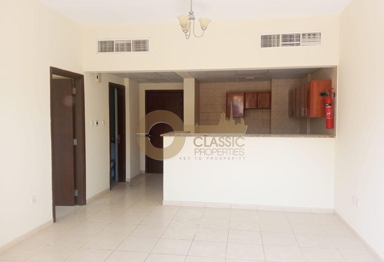 Family Building | Private Balcony | Courtyard 1BR photo 2