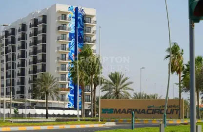 Apartment - 2 Bedrooms - 3 Bathrooms for sale in Waters Edge - Yas Island - Abu Dhabi