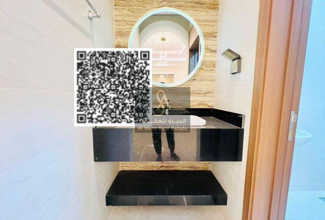 122477556 - Property Image 3
