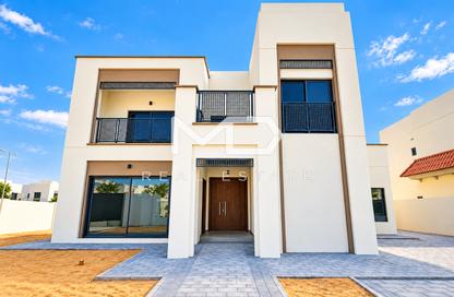 Villa - 4 - 6 for sale in Fay Alreeman - Al Shamkha - Abu Dhabi