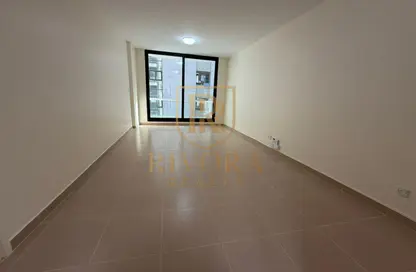 Apartment - Studio - 1 Bathroom for rent in Golden Sands 6 - Mankhool - Bur Dubai - Dubai
