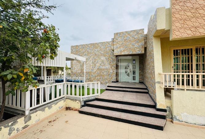 94025433 - Property Main Image