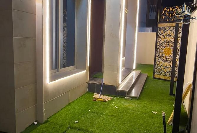 77364705 - Property Image 2