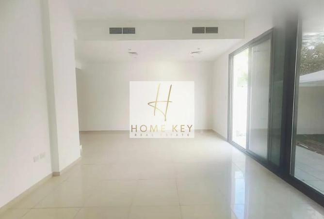 102414151 - Property Image 2