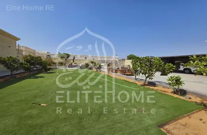 فيلا - 7 غرف نوم - 8 حمامات للبيع في الضاحية 19 - النوف - الشارقة