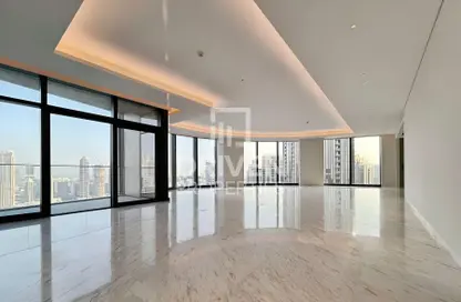 Apartment - 4 Bedrooms - 5 Bathrooms for rent in IL Primo - Opera District - Downtown Dubai - Dubai