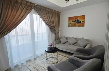 Apartment - 1 Bedroom - 2 Bathrooms for rent in Beach Tower 2 - Al Khan Lagoon - Al Khan - Sharjah