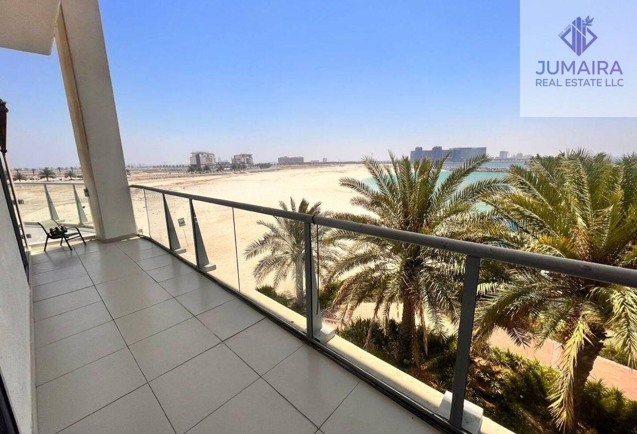 2 Bedroom Duplex | Beach access | Full Sea View