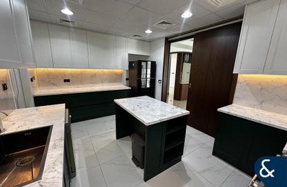 Villa - 5 Bedrooms - 5 Bathrooms for rent in Meadows 1 - Meadows - Dubai