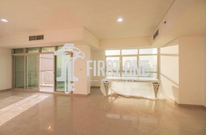 Apartment - 3 Bedrooms - 5 Bathrooms for rent in Tala Tower - Marina Square - Al Reem Island - Abu Dhabi