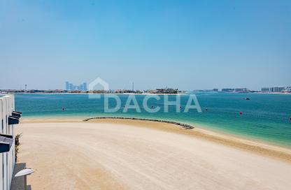 Villa - 5 Bedrooms - 6 Bathrooms for rent in Palma Residences - Palm Jumeirah - Dubai