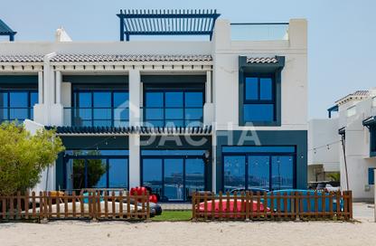 Villa - 5 Bedrooms - 6 Bathrooms for rent in Palma Residences - Palm Jumeirah - Dubai