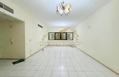Apartment - 2 - 3 for rent in Al Mankhool - Bur Dubai - Dubai