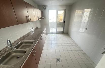 Apartment - 3 Bedrooms - 2 Bathrooms for rent in Dar Al Muraqqabat - Al Muraqqabat - Deira - Dubai Apartment - 3 Bedrooms - 2 Bathrooms for rent in Dar Al Muraqqabat - Al Muraqqabat - Deira - Dubai