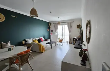 شقة - غرفة نوم - 2 حمامات للايجار في قمر 11 - مدينة بدر - المحيصنة - دبي