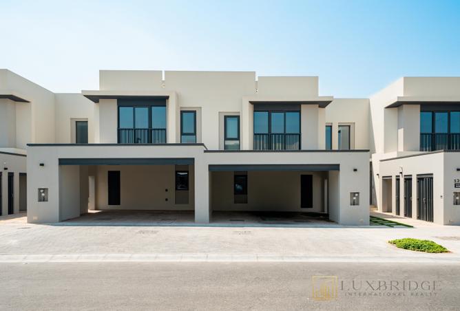 Rare Unit Option | Fixed Rent | Family Townhouse photo 2