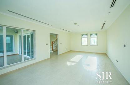Villa - 3 Bedrooms - 4 Bathrooms for rent in District 5 - Jumeirah Park - Dubai Villa - 3 Bedrooms - 4 Bathrooms for rent in District 5 - Jumeirah Park - Dubai