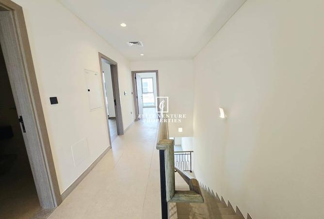 71111723 - Property Image 2