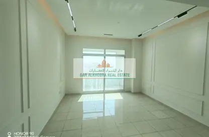 شقة - 2 غرف نوم - 2 حمامات للايجار في برج ربيعة - مجان - دبي لاند - دبي شقة - 2 غرف نوم - 2 حمامات للايجار في برج ربيعة - مجان - دبي لاند - دبي