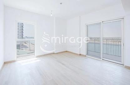 Apartment - 3 - 3 for sale in Waters Edge - Yas Island - Abu Dhabi