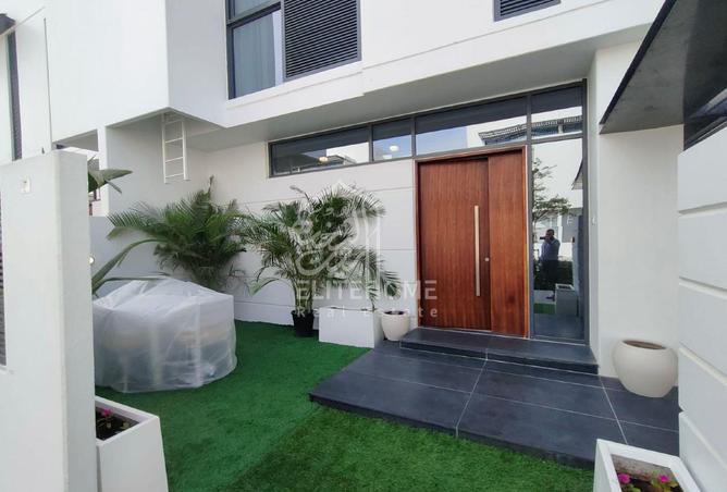 78184809 - Property Main Image