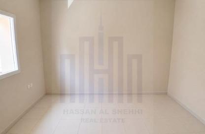 Apartment - 2 - 2 for rent in Fire Station Road - Muwaileh - Sharjah