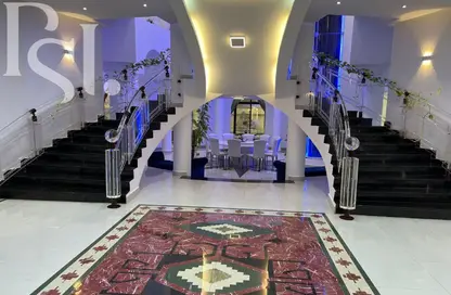 Villa - 7+ Bedrooms - 7+ Bathrooms for rent in Sector E - Emirates Hills - Dubai