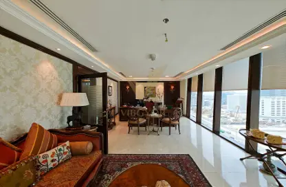 مكتب - استوديو - 2 حمامات للبيع في ون باي امنيات - الخليج التجاري - دبي