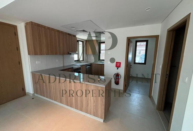 2-bed townhouse in Toledo — photo 3