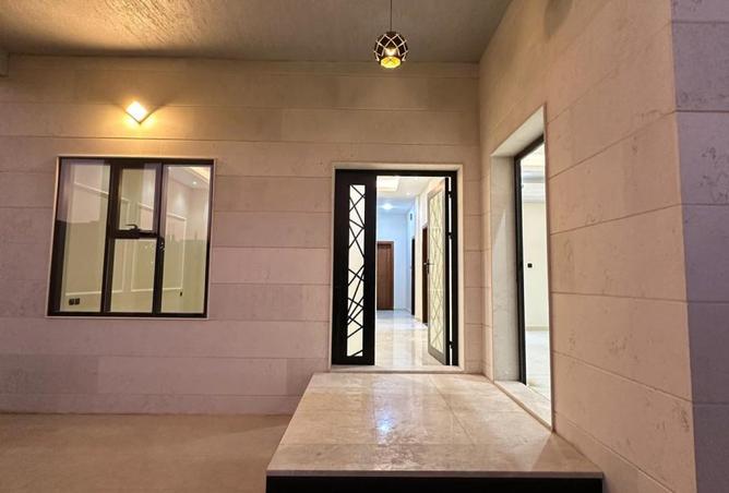 144174148 - Property Image 2