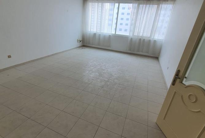 136076433 - Property Main Image
