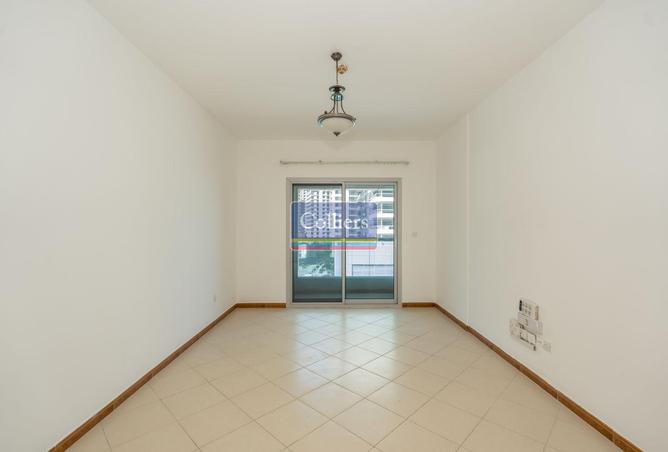 Just Vacated | Elegant Home on a Prime Location photo 3