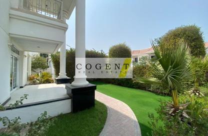 Villa - 5 - 5 for rent in Jumeirah 1 Villas - Jumeirah 1 - Jumeirah - Dubai