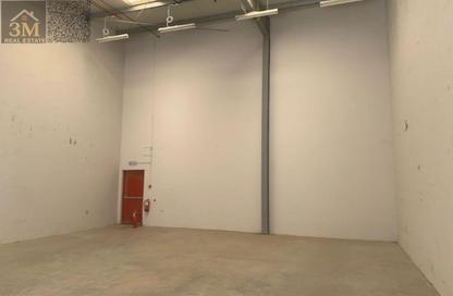 Warehouse - Studio - 1 Bathroom for rent in Umm Al Thuoob - Umm Al Quwain