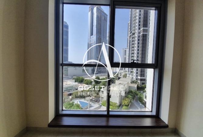 Spacious 3br | Open View | Corner Apt photo 3