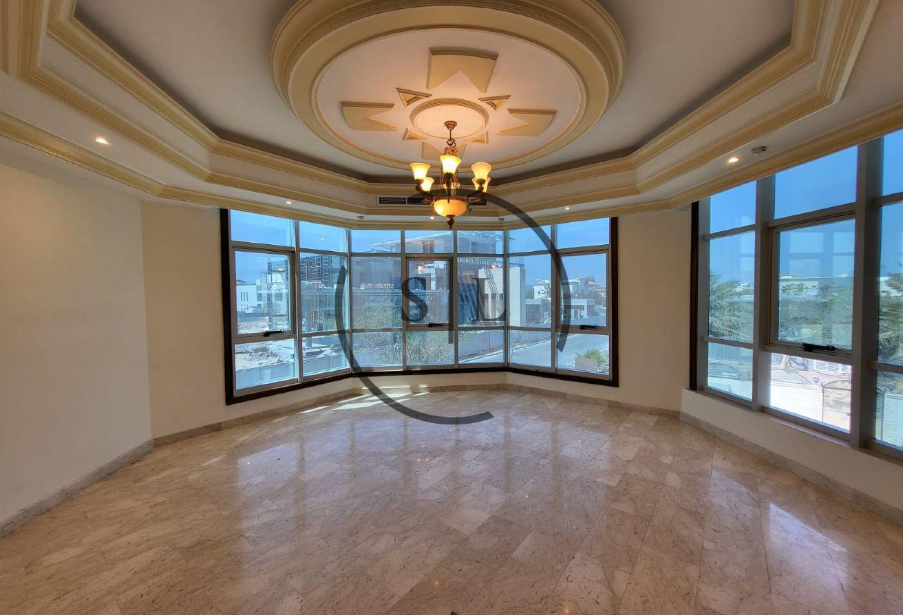 Private Lift and Pool | Luxury and Spacious Villa photo 17
