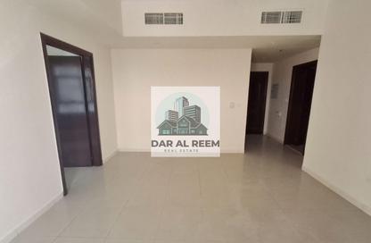 Apartment - 1 - 1 for rent in New Al Taawun Road - Al Taawun - Sharjah