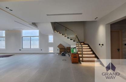 Villa - 4 - 6 for rent in Al Aweer 1 - Al Aweer - Dubai