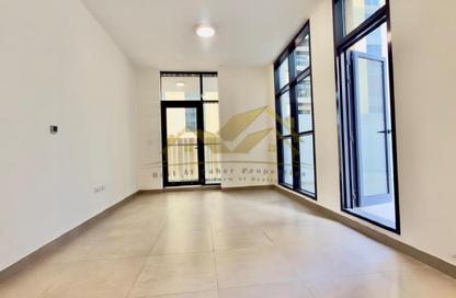 Apartment - 1 Bedroom - 2 Bathrooms for rent in Jumeirah Garden City - Al Satwa - Dubai