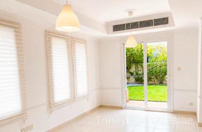 Villa - 2 Bedrooms - 3 Bathrooms for rent in Springs 15 - The Springs - Dubai Villa - 2 Bedrooms - 3 Bathrooms for rent in Springs 15 - The Springs - Dubai