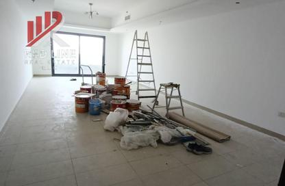 Apartment - 3 Bedrooms - 3 Bathrooms for rent in Al Khan Corniche - Al Khan - Sharjah Apartment - 3 Bedrooms - 3 Bathrooms for rent in Al Khan Corniche - Al Khan - Sharjah