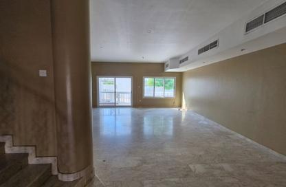 Villa - 3 - 4 for rent in Mirdif - Dubai