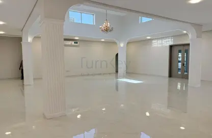 فيلا - 5 غرف نوم - 5 حمامات للايجار في ند شما - ديرة - دبي