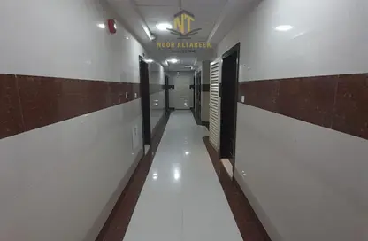 شقة - 1 حمام للايجار في مجمع مويلح - تجارية مويلح - الشارقة