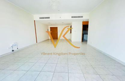 Apartment - 2 Bedrooms - 2 Bathrooms for rent in The Links East Tower - The Links - The Views - Dubai