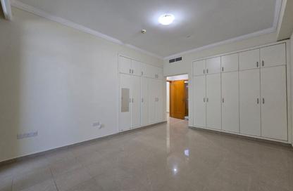 Apartment - 1 - 2 for rent in Marina Crown - Dubai Marina - Dubai