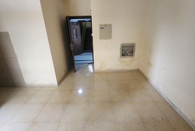 72720147 - Property Image 3