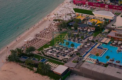 Apartment - 3 Bedrooms - 4 Bathrooms for rent in La Vie - Jumeirah Beach Residence - Dubai