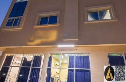عمارة بالكامل - 8 غرف نوم - 8 حمامات للبيع في مبنى مويلح - مويلح - الشارقة